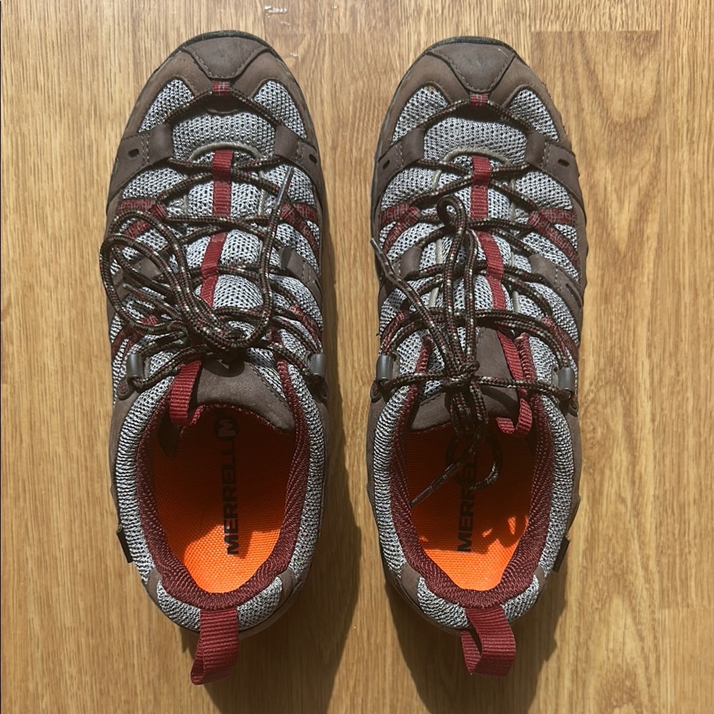 LIKE NEW Women’s Merrell Siren Sport GTX Waterproof Hiking Shoes